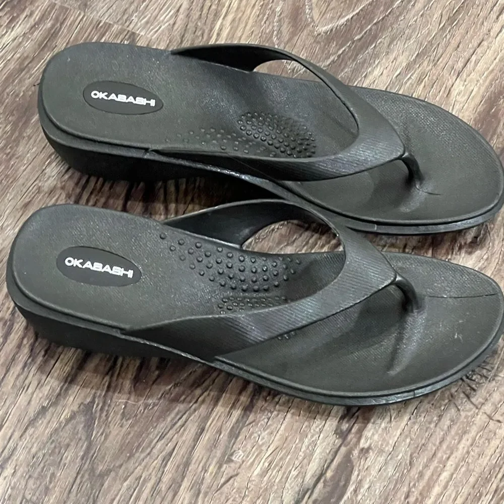 OKABASHI Women's Black Maui Flip Flops Size Medium/Large -‎ New Without Tags